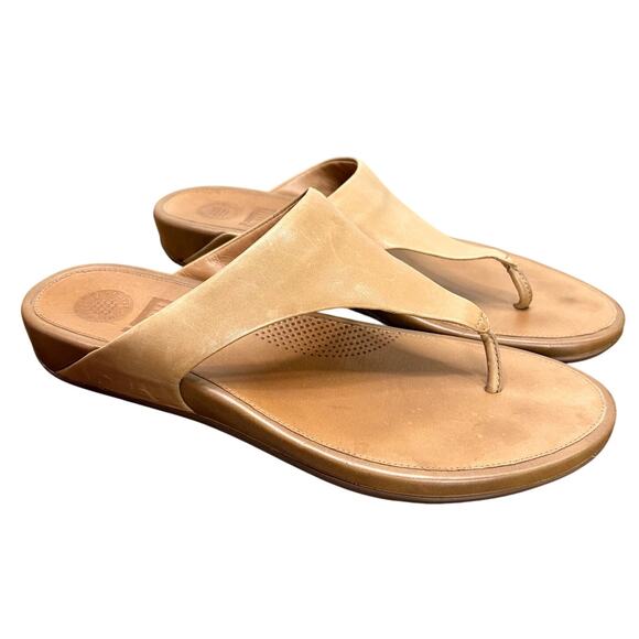 FitFlop Size 9 Flip Flop Sandals Thong Light Tan Leather 371-017 Comfort Summer - Picture 1 of 14